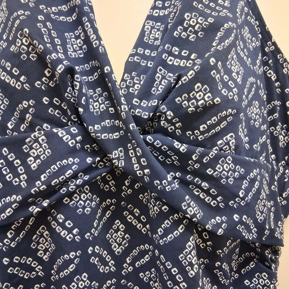 Lands End Twist Front Halter Tankini Top Size 10D Blue Slimming Ruched Padded